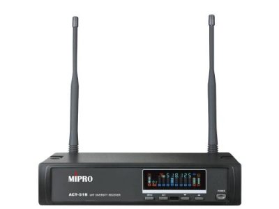 Mipro tr�dl�s mikrofons�t med h�ndholdt mikrofon 668 ~ 692 MHz