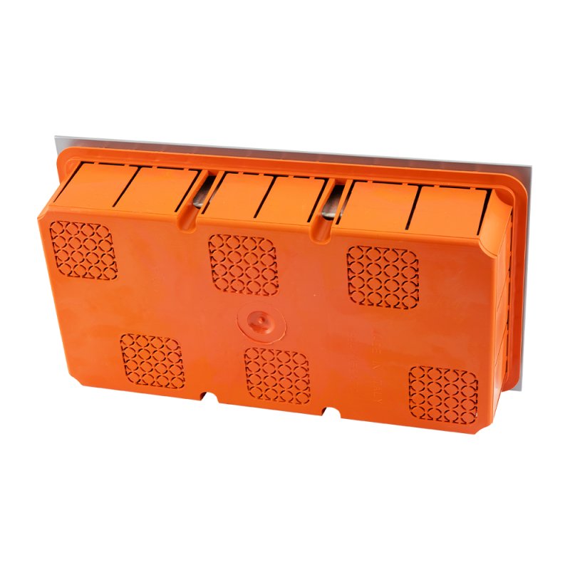 AudioPressBox audiosplitter til installation in-wall 1 Dante og 8 mic/line out + 4 x USB-c