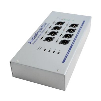 AudioPress Box on-wall Dante stageboks, 8 mic/line og 4 USB-c out