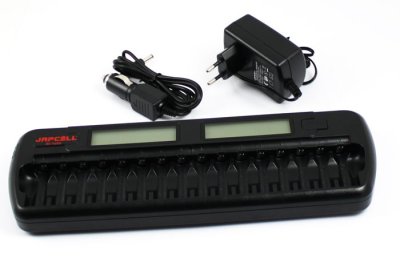 Batterioplader til 16 styk AA og AAA batterier m/display