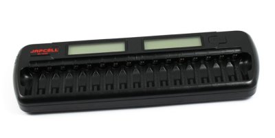 Batterioplader til 16 styk AA og AAA batterier m/display