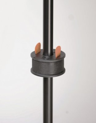 K&M guitarholder til stativr�r, sort