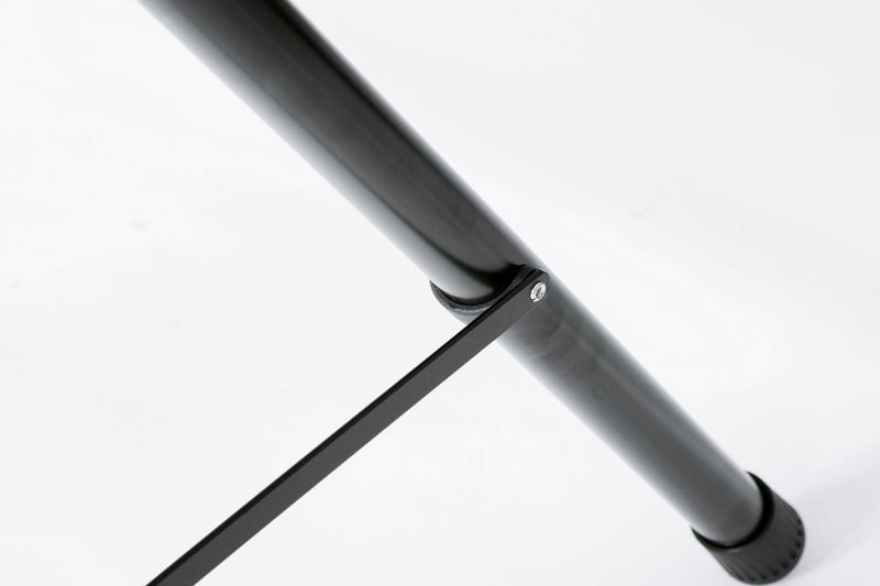 K&M hjttalerstativ stl & alu, sort