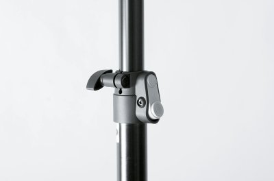 K&M h�gtalarstativ-set alu, svart + v�ska