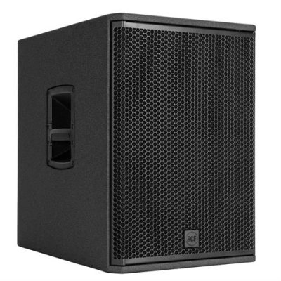 RCF PA s�t med 2 x NX912-A og 2 x SUB705-A