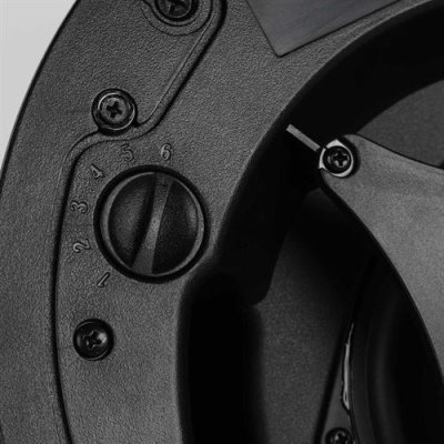 RCF indbygningsh�jttaler 2-vejs coaxial 40W 100 Volt 8 Ohm, Sort