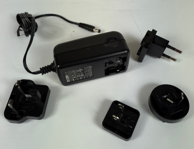 RCF PSU til F6 og F10XR mixer 12V 2 A