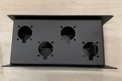 SC Stageboks til 4 EP b�sninger, sort