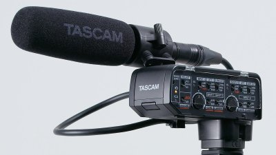 Tascam CA-XLR2D mikrofonadapter til kamera, Fuji film