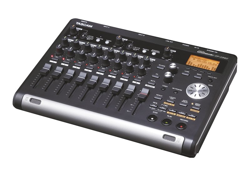 Tascam DP-03SD Digital 8 track recorder incl. 4GB SD-kort