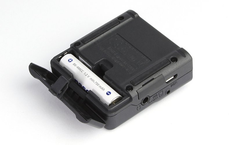 Tascam DR-10L recorder med lavalier mikrofon, sort