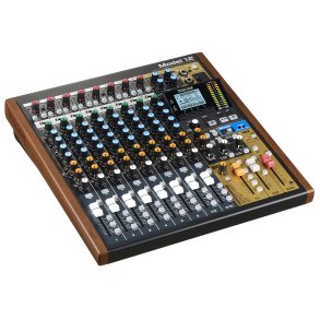 Tascam Model 12 analog mixer og 12 track digital recorder