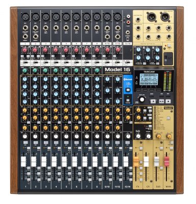 Tascam Model 16 analog mixer og 14  track digital recorder