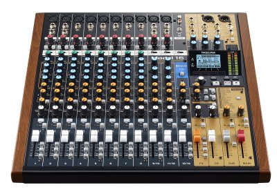 Tascam Model 16 analog mixer og 14  track digital recorder