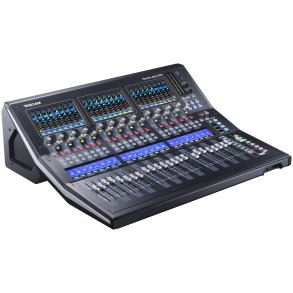 Tascam digital mixer 24 mic - 44 in / 24 out