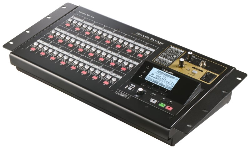 Tascam 24-track recorder, USB interface med Midi
